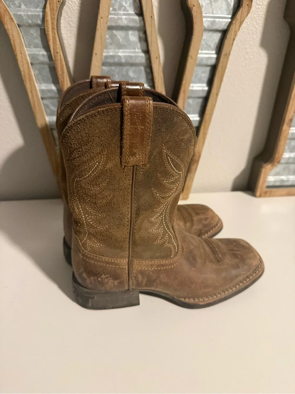 Ariat classic brown